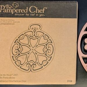 Pampered Chef Roubd-up From The Heart 2007 Trivet